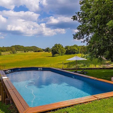 La Tour D'Enguernes Bed & Breakfast Montmeyan Dış mekan fotoğraf