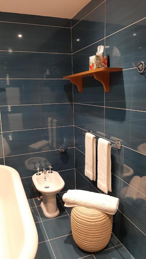 La Tour D'Enguernes Bed & Breakfast Montmeyan Dış mekan fotoğraf