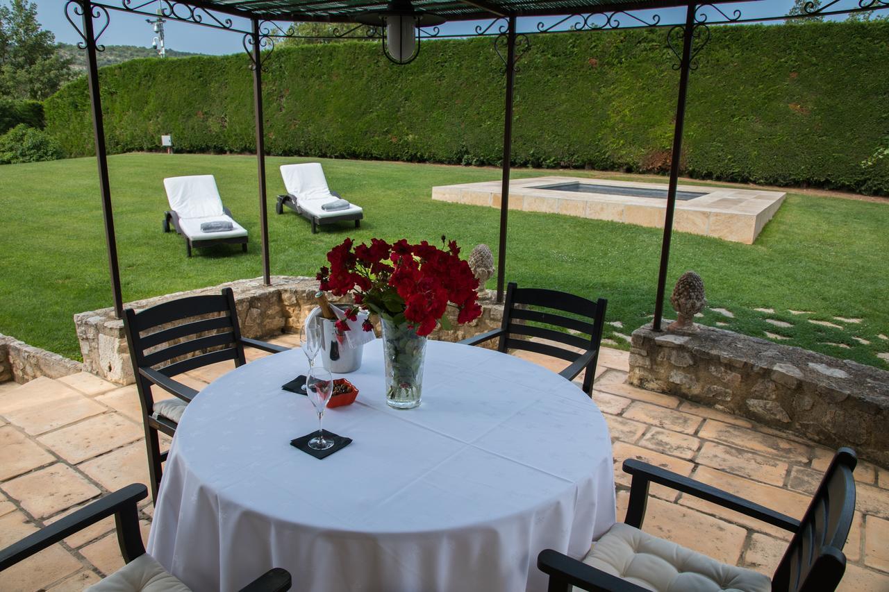 La Tour D'Enguernes Bed & Breakfast Montmeyan Dış mekan fotoğraf