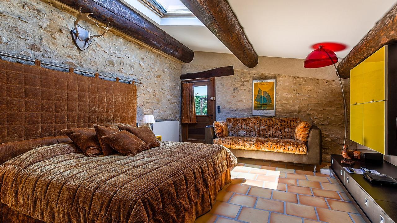 La Tour D'Enguernes Bed & Breakfast Montmeyan Oda fotoğraf